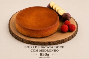 Bolo de Batata Doce c/ Medronho